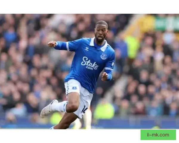 埃弗顿正式签约巴西前锋贝托 强化进攻阵容为新赛季目标蓄力