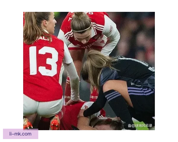 米德马曼城女足首秀闪耀赛场成功破门引关注