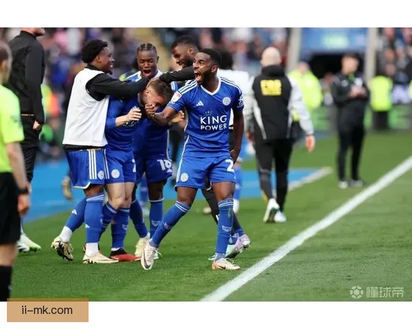 马赫雷斯转战沙特联赛依旧送出刀锋般精准传中展现顶级边路大师风采⚽️